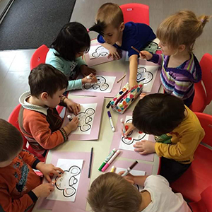 Garderie-TCHA-TCHA-TCHA-Daycare-Preschool-Kids-drawing.jpg