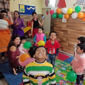 KIDS DWARKA DAY CARE PLAY SCHOOL