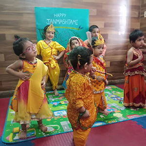 KIDS-DWARKA-DAY-CARE-PLAY-SCHOOL-4.jpg