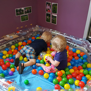 Serendipity-Childcare-Centre-Playin-with-balloon.jpg